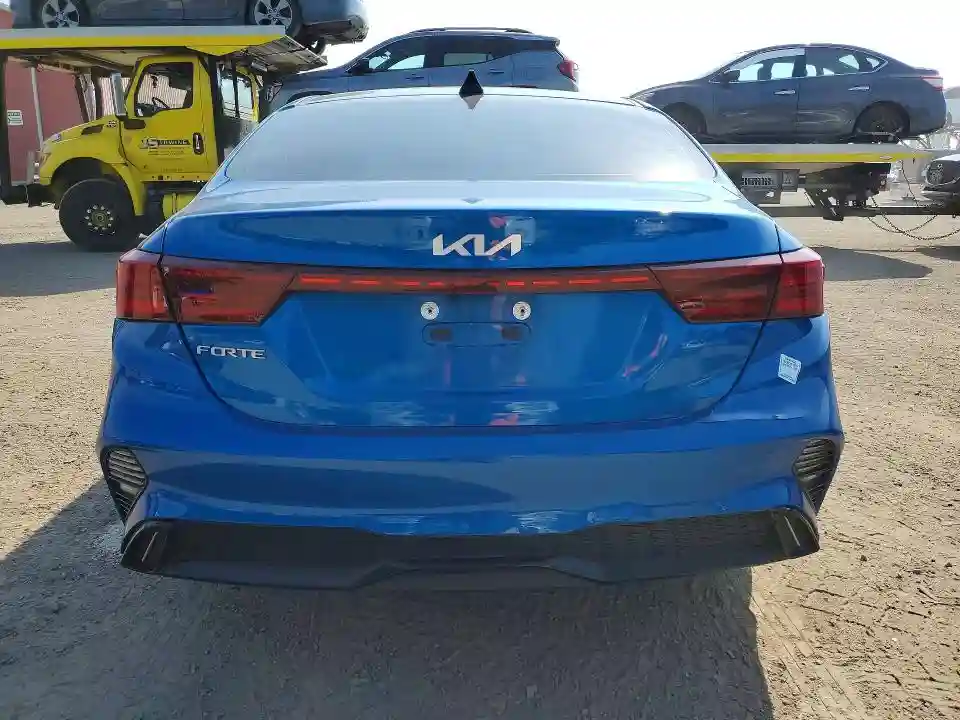 3KPF34ADXPE572415 2023 KIA FORTE-5