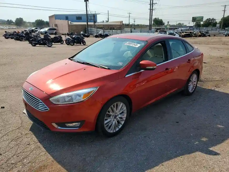 1FADP3J25JL271771 2018 FORD FOCUS-0