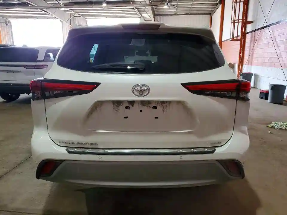 5TDFZRBH9LS050128 2020 TOYOTA HIGHLANDER-5