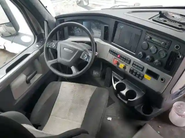 3AKJHHDR7KSKB5289 2019 FREIGHTLINER ALL OTHER-4