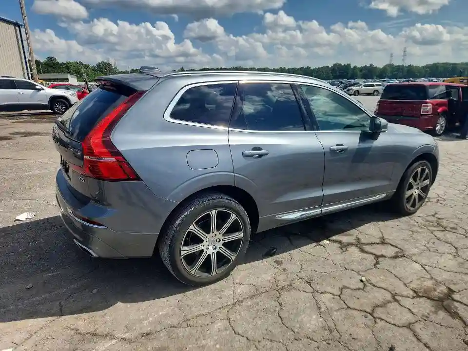 YV4102DL3M1813706 2021 VOLVO XC60-2