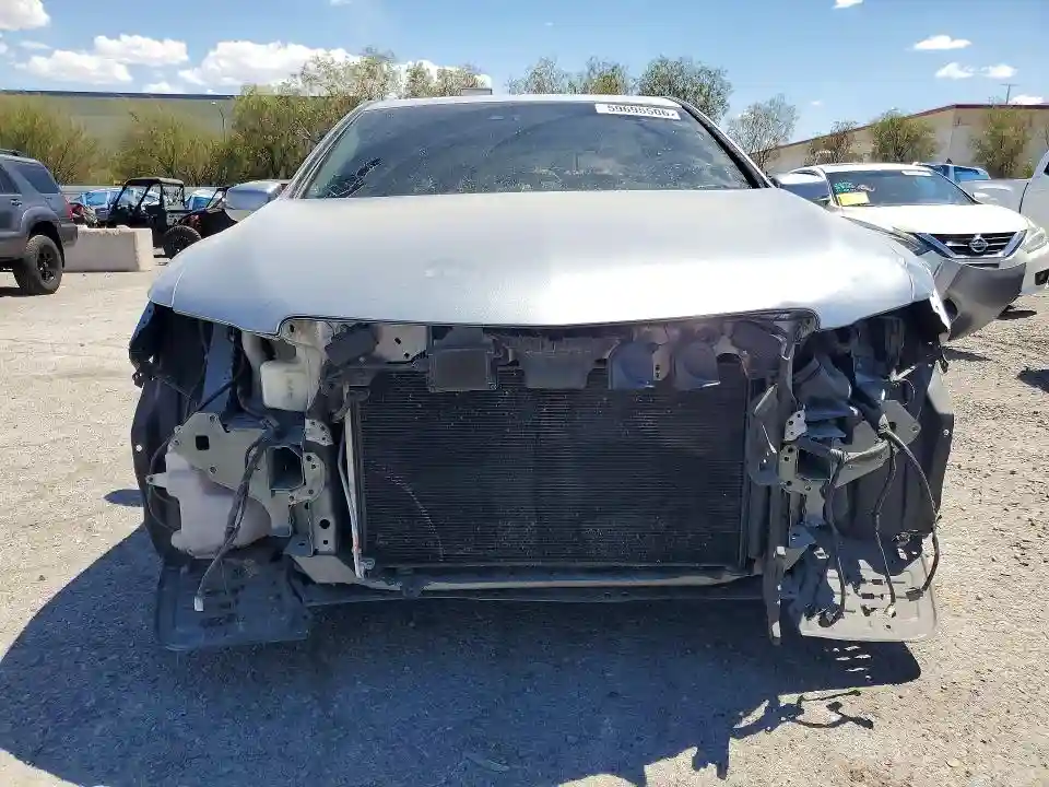 JH4KC1F51HC000185 2017 ACURA RLX-4