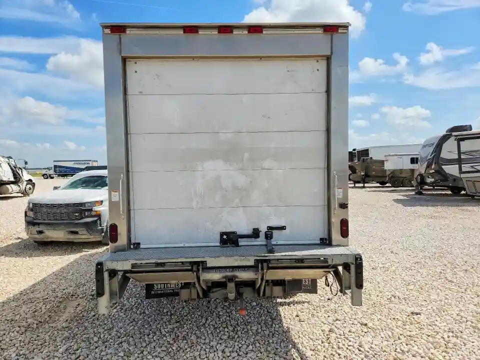 JL6BNG1A6JK002391 2018 MITSUBISHI ALL OTHER-5