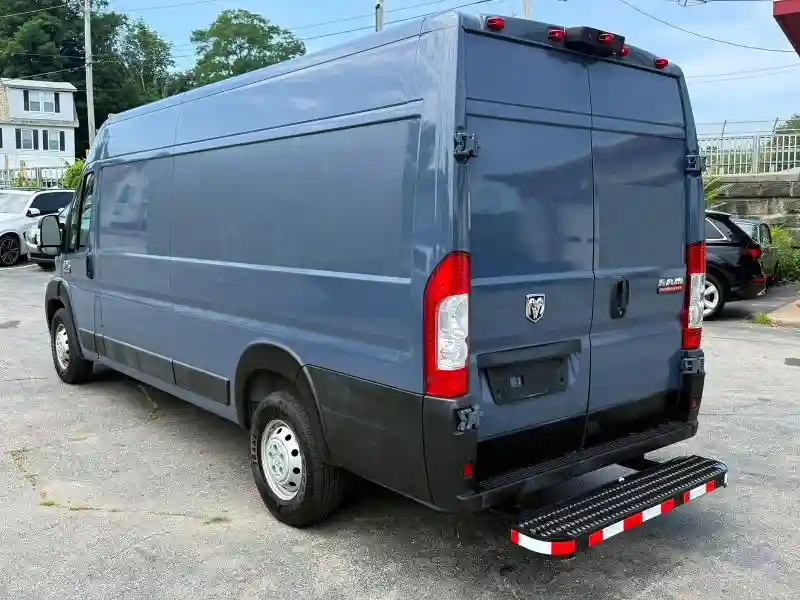 3C6URVJG5LE132187 2020 RAM PROMASTER-1