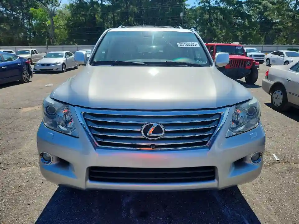 JTJHY7AX6A4055107 2010 LEXUS LX570-4