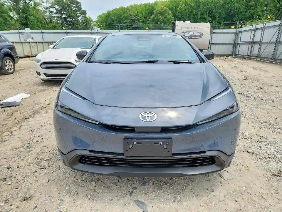 JTDACAAU3T3080979 2026 TOYOTA PRIUS-4