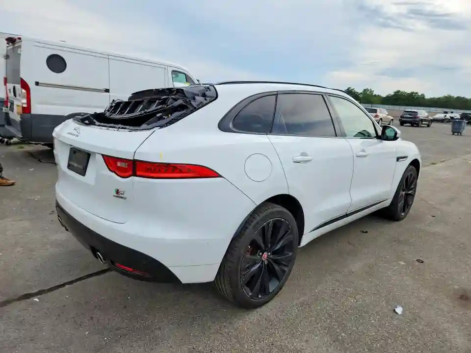 SADCM2BV2HA893840 2017 JAGUAR F-PACE-2