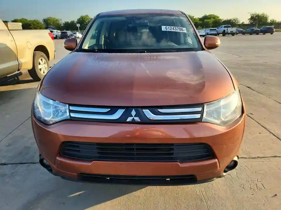 JA4JZ4AX8EZ018787 2014 MITSUBISHI OUTLANDER-4