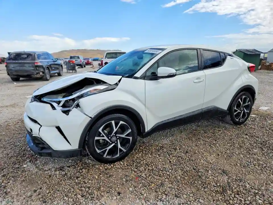 NMTKHMBX4JR027671 2018 TOYOTA C-HR-0