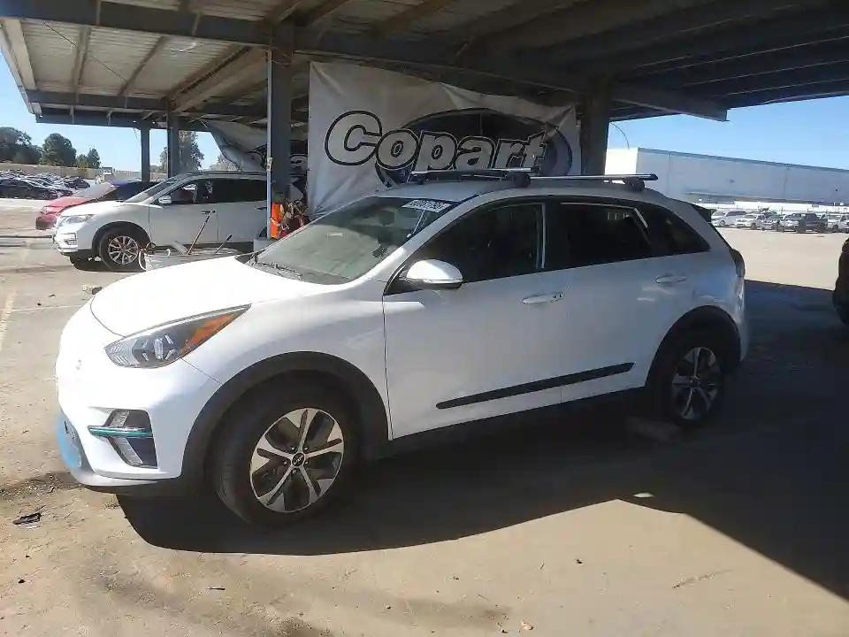KNDCC3LG9N5142050 2022 KIA NIRO EV EX-0