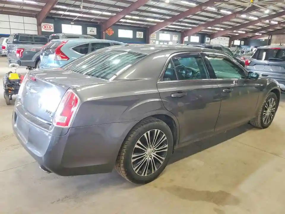 2C3CCAGT8DH591212 2013 CHRYSLER 300-2