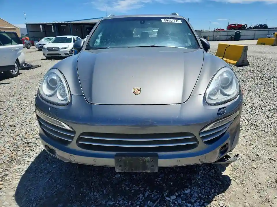 WP1AA2A27ELA91737 2014 PORSCHE CAYENNE-4