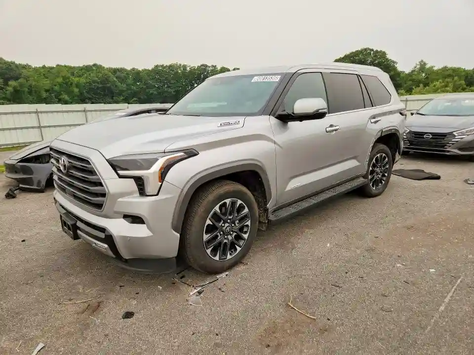 7SVAAABA8SX071895 2025 TOYOTA SEQUOIA-0