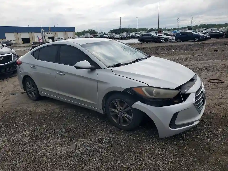 5NPD84LF5JH213841 2018 HYUNDAI ELANTRA-3