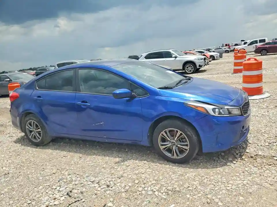 3KPFK4A74HE137775 2017 KIA FORTE-3