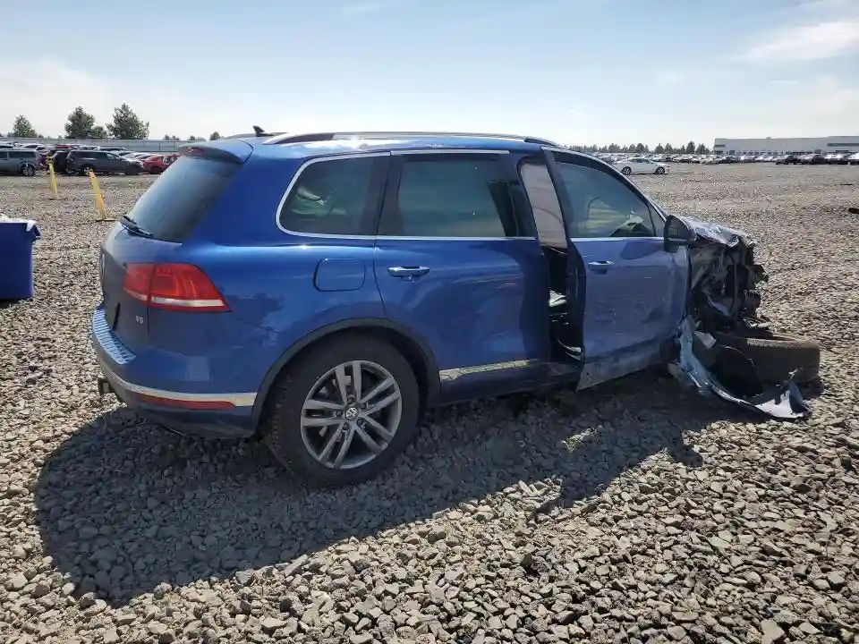 WVGEF9BP4GD000729 2016 VOLKSWAGEN TOUAREG-2