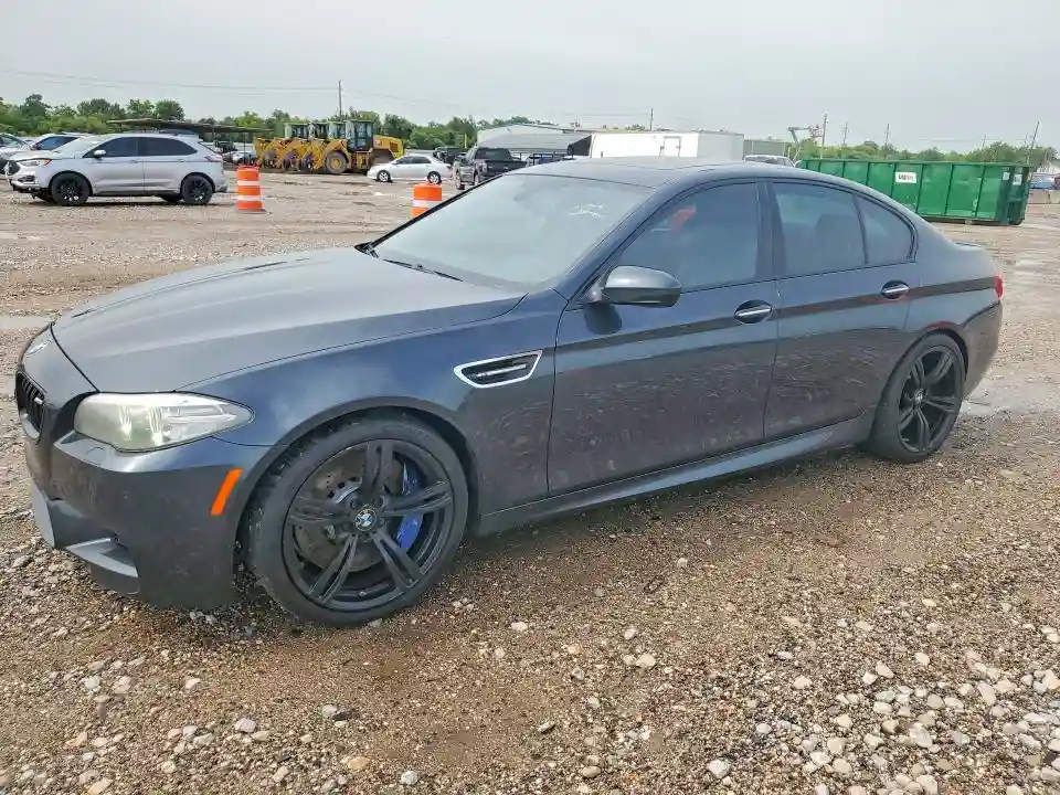 WBSFV9C55GD595740 2016 BMW M5-0