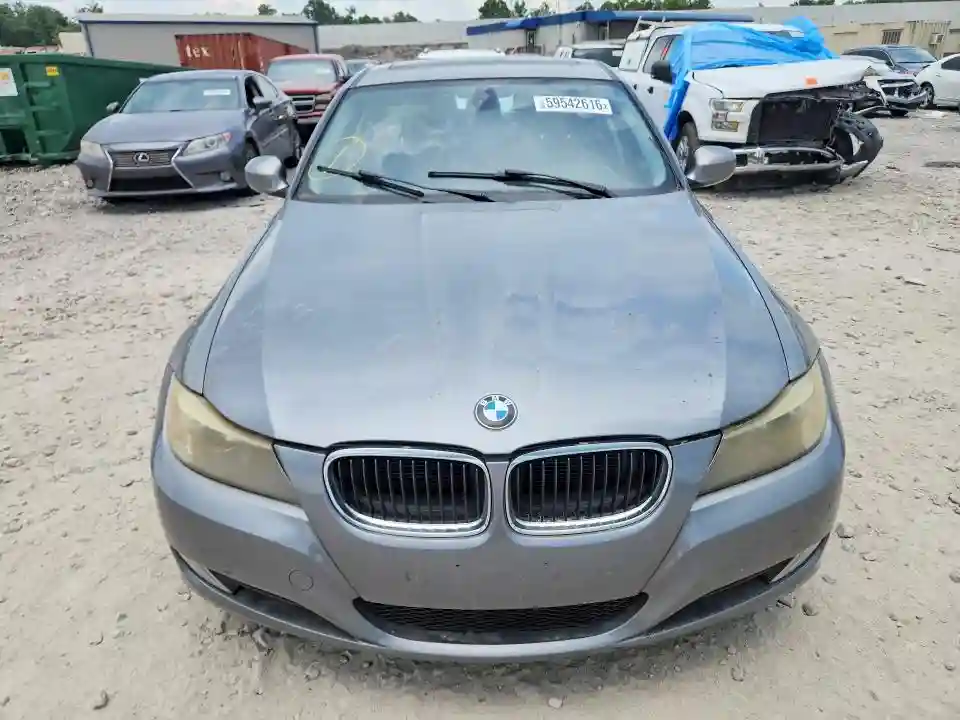 WBAPH5C58BA445947 2011 BMW 3 SERIES-4