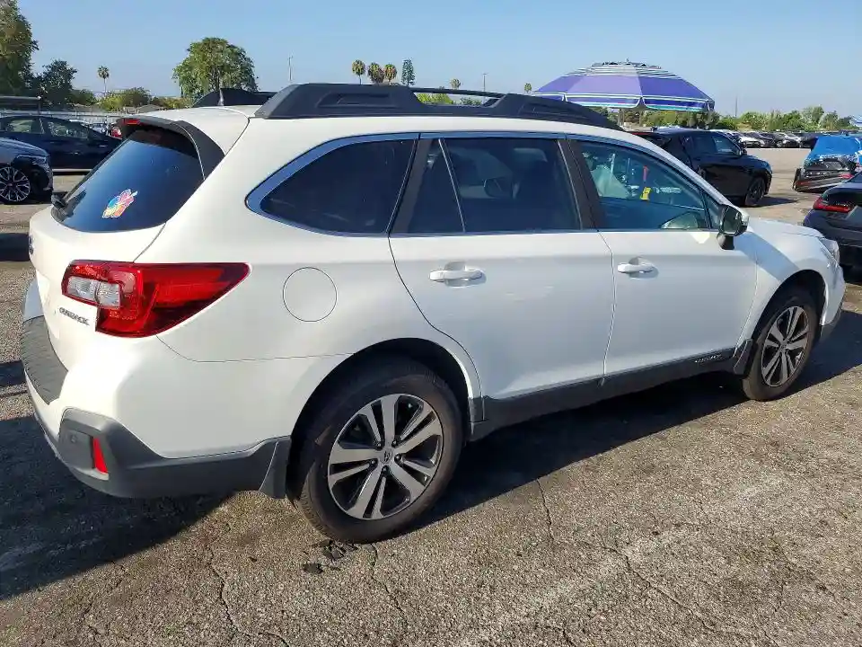 4S4BSANC1J3363110 2018 SUBARU OUTBACK-2