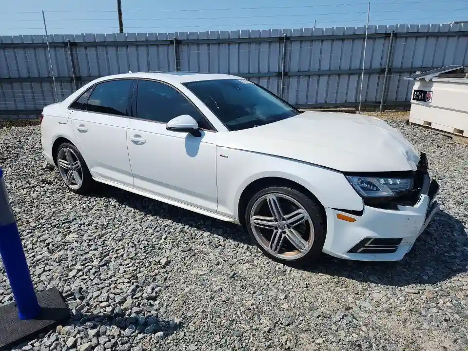 WAUKMAF45JA090414 2018 AUDI A4-3