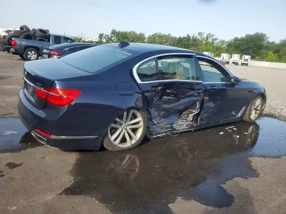 WBA7F2C55HG422684 2017 BMW 7 SERIES-2