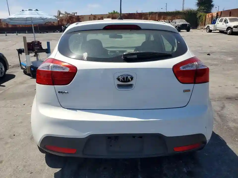 KNADM5A3XD6226297 2013 KIA RIO-5