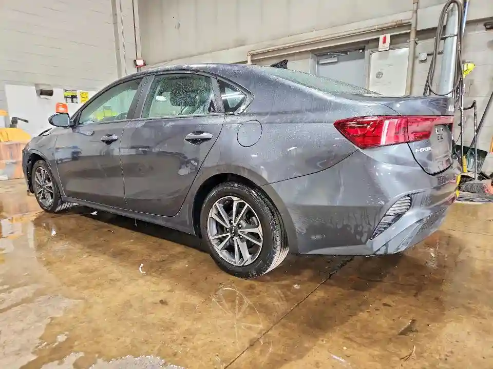 3KPF24AD8PE574134 2023 KIA FORTE LXS-1