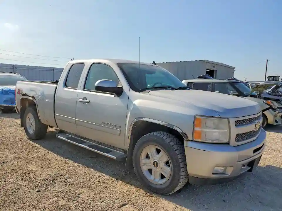 1GCSKTE33AZ281313 2010 CHEVROLET SILVERADO-3