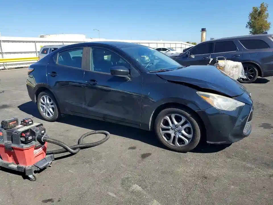 3MYDLBYV3HY158047 2017 TOYOTA YARIS IA B-3