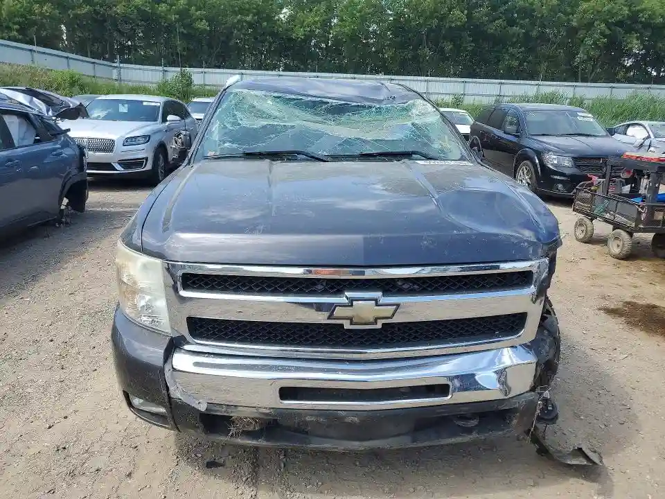 3GCPKSE33BG161982 2011 CHEVROLET SILVERADO-4