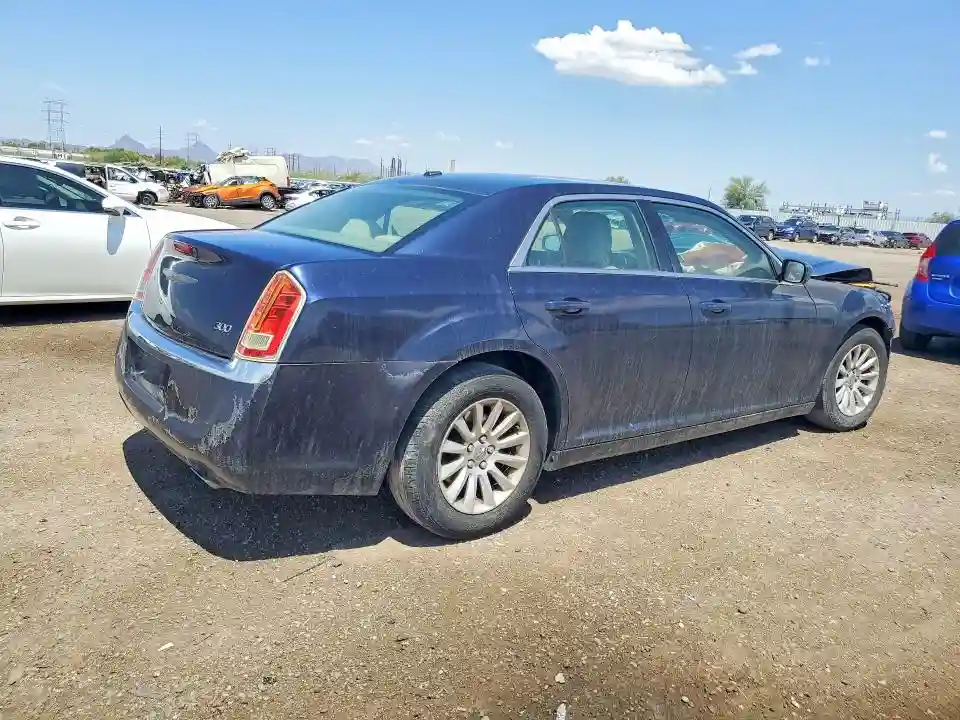 2C3CCAAG7CH181642 2012 CHRYSLER 300-2