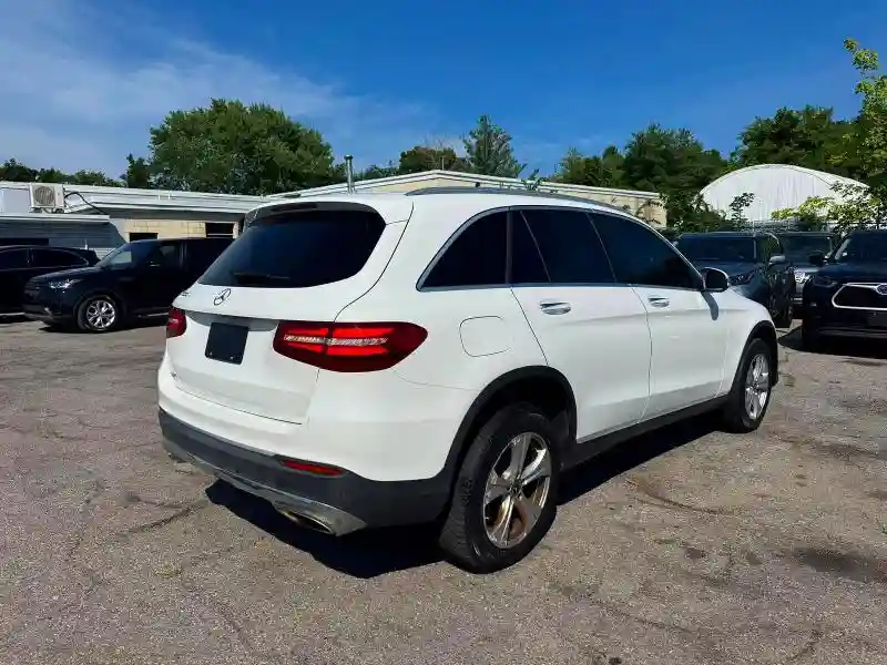 WDC0G4JB8JV016447 2018 MERCEDES-BENZ GLC-CLASS-3