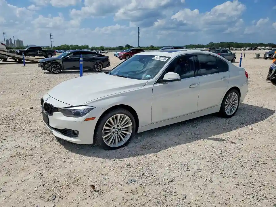WBA3B5C58DF593943 2013 BMW 3 SERIES-0