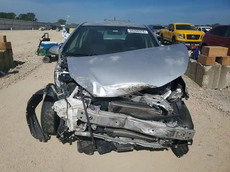 JTDKTUD38CD524196 2012 TOYOTA YARIS-4
