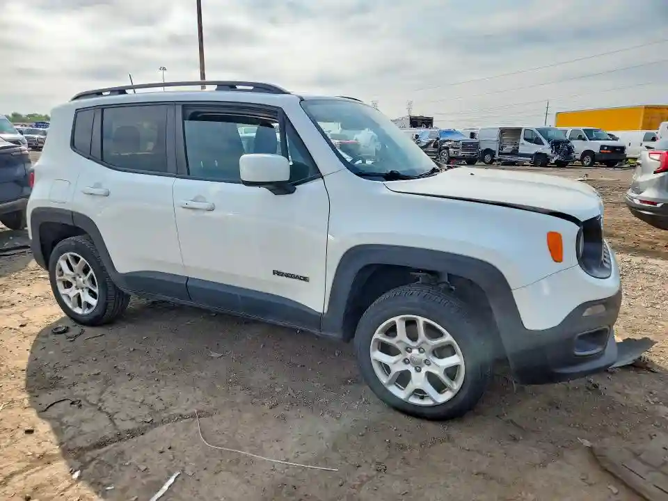 ZACCJBBB0JPJ33712 2018 JEEP RENEGADE-3