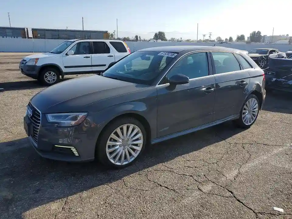 WAUTPBFF0HA036421 2017 AUDI A3-0