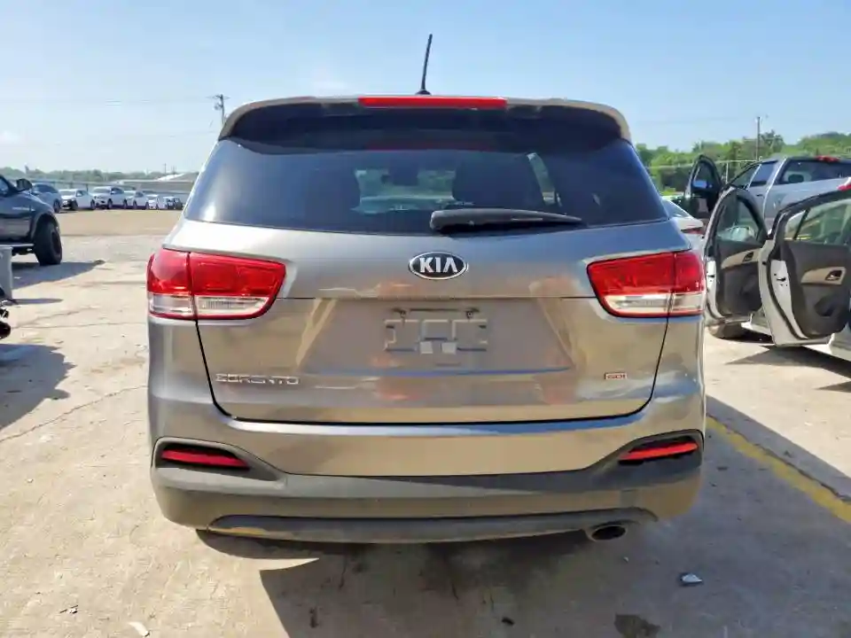 5XYPG4A33GG002758 2016 KIA SORENTO-5