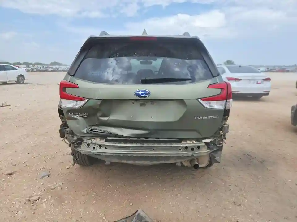 JF2SKAGC8KH521305 2019 SUBARU FORESTER-5