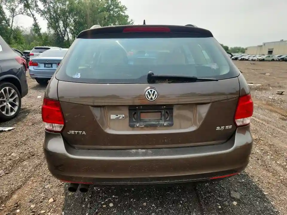 3VWPP7AJ8EM626780 2014 VOLKSWAGEN JETTA-5