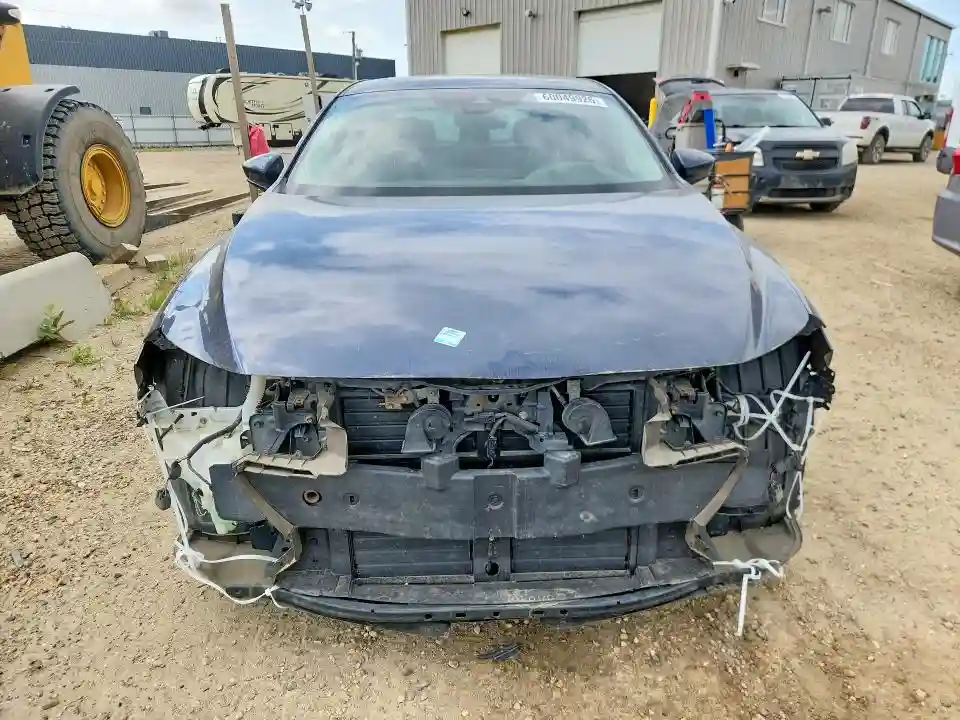 JM1BPADM3K1102493 2019 MAZDA 3-4