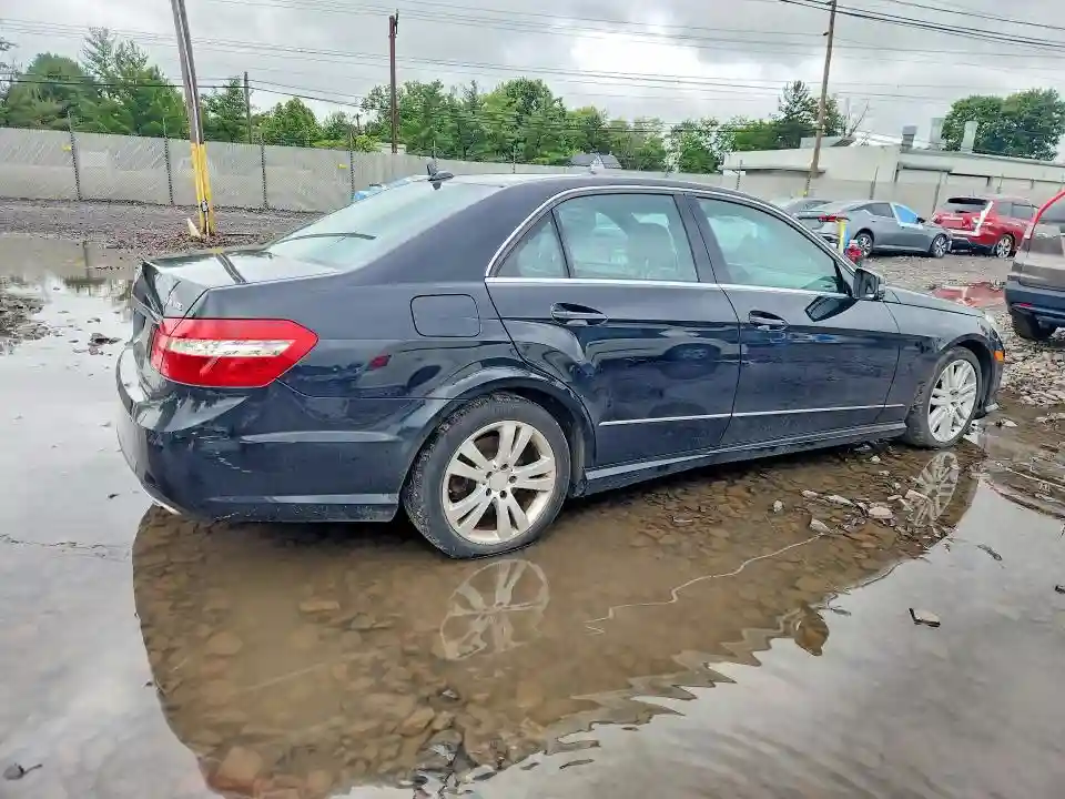 WDDHF8HB4BA429554 2011 MERCEDES-BENZ E-CLASS-2