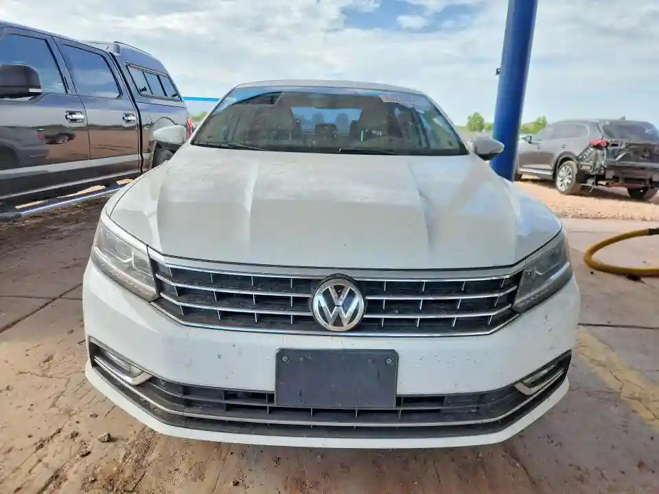 1VWBS7A36GC064876 2016 VOLKSWAGEN PASSAT-4