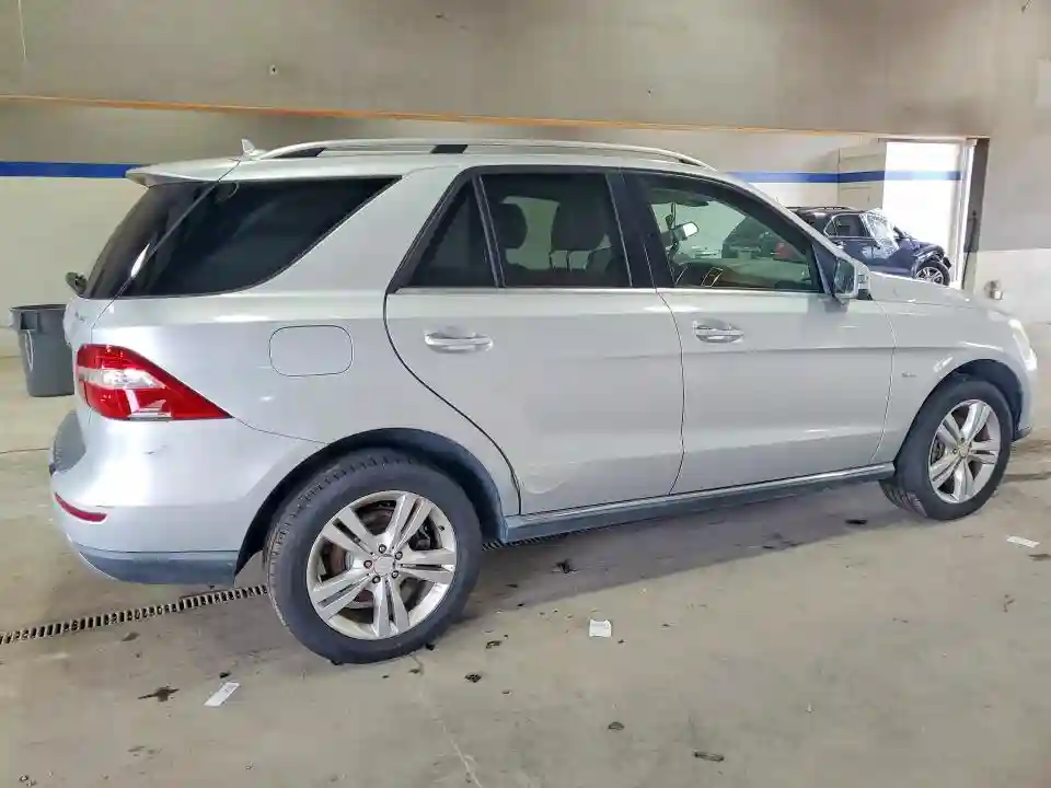 4JGDA5HB8CA003059 2012 MERCEDES-BENZ M-CLASS-2