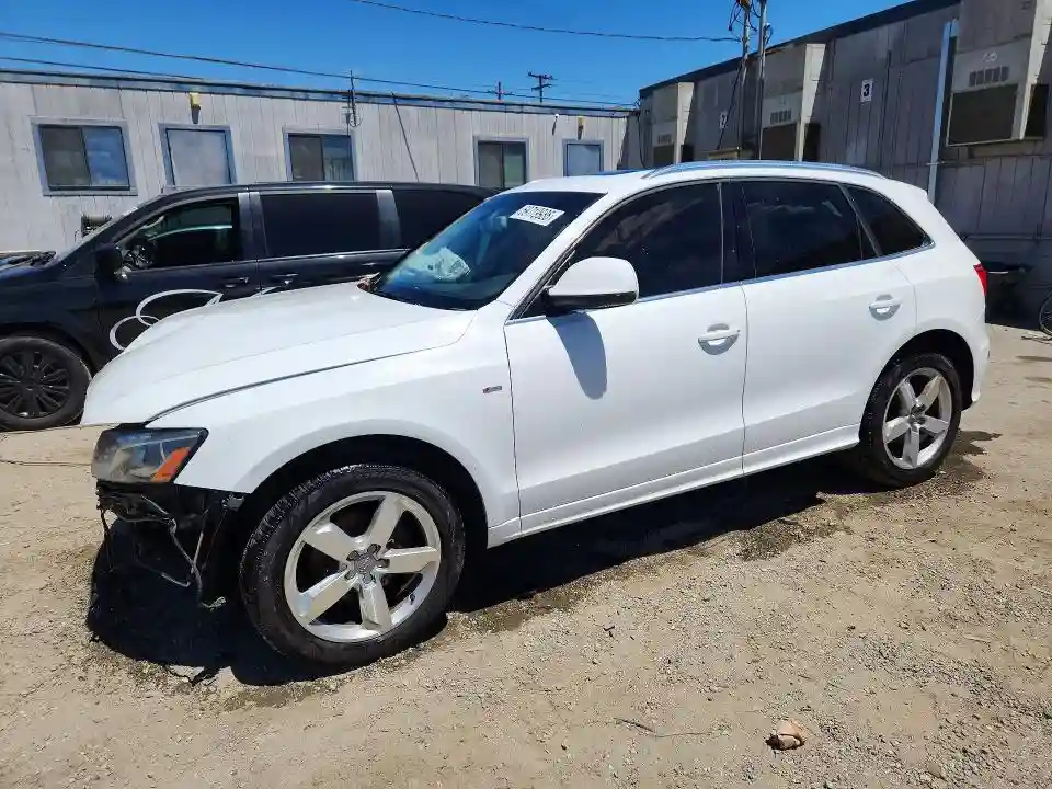 WA1DKAFP9CA106851 2012 AUDI Q5-0