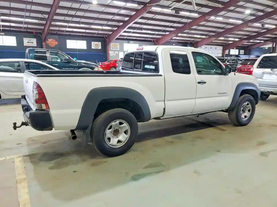 5TFUU4ENXBX015570 2011 TOYOTA TACOMA-2