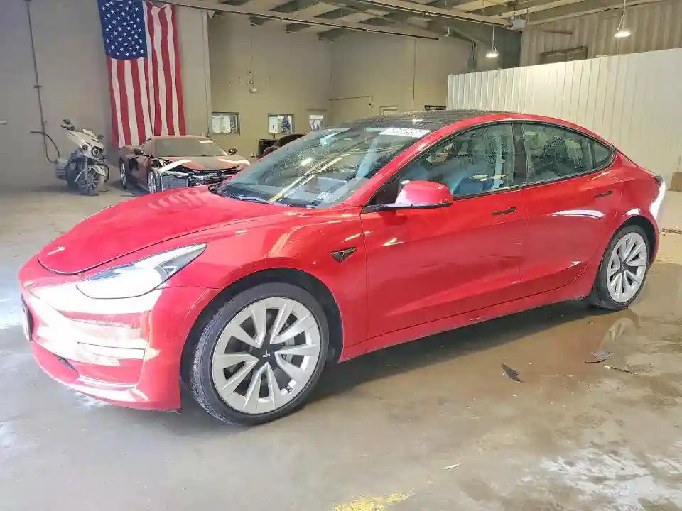 5YJ3E1EA3NF371300 2022 TESLA MODEL 3-0