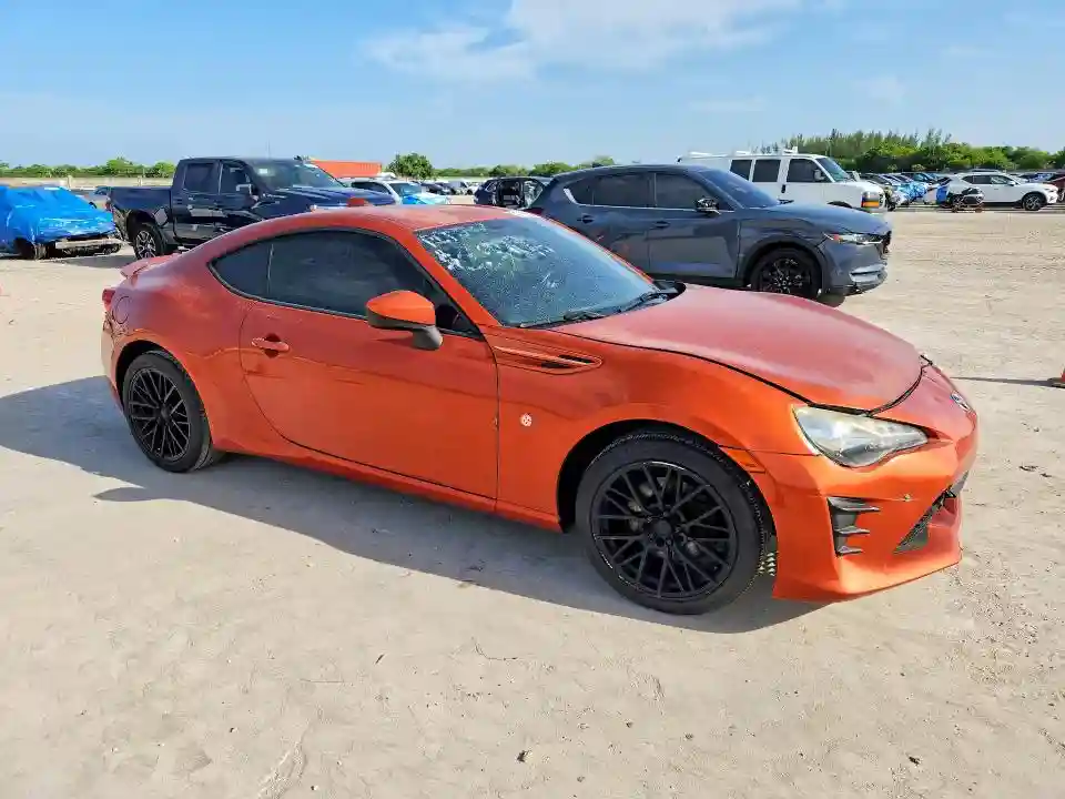JF1ZNAA19H8705467 2017 TOYOTA 86-3
