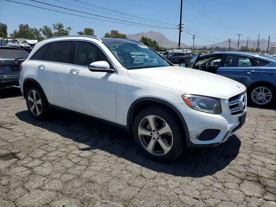 WDC0G4JB0HF153323 2017 MERCEDES-BENZ GLC-CLASS-3