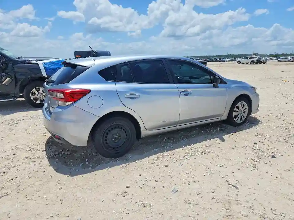 4S3GTAB65M3711677 2021 SUBARU IMPREZA-2
