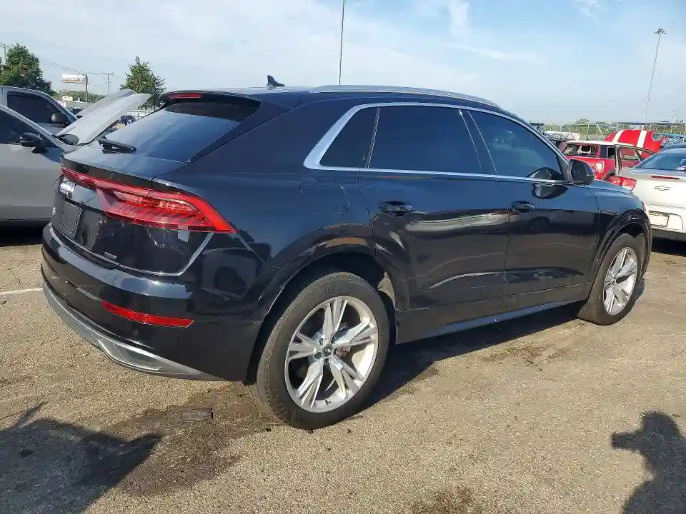 WA1AVAF13KD011544 2019 AUDI Q8-2